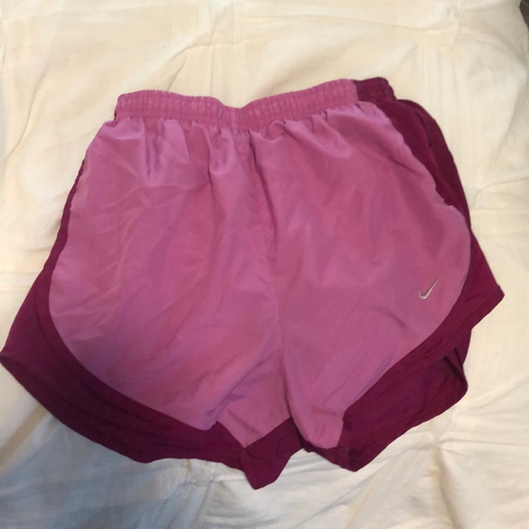 Nike Dry Fit Shorts - Picture 1 of 3